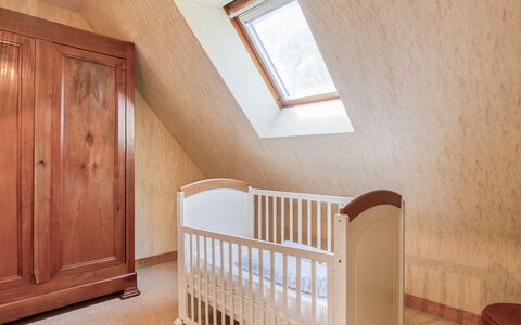 Coët a Tous: Produit, Pièce, Propriété, Meubles, Sol, Mur, Design Intérieur, Plafond, Immobilier, Lit
