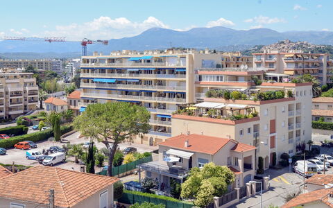 Le Baccara: Zone Résidentielle, Zone Métropolitaine, Zone Urbaine, Quartier, Ville, Ville, Propriété, Établissements Humains, Bâtiment, Design Urbain