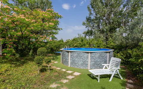 Fonte del Ceppo 1: Ciel, Nuage, Plante, Communauté Des Plantes, Extérieur Banc, Paysage Naturel, Botanique, Arbre, Mobilier De Jardin, Lot Terre