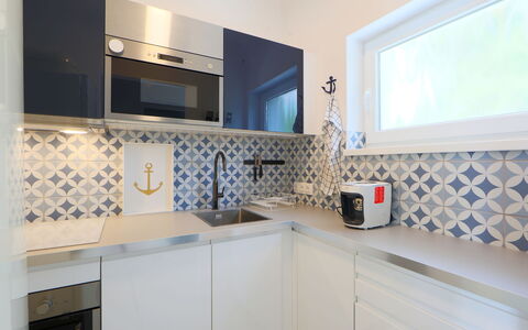 Pixie: Propriété, Pièce, Design Intérieur, Tuile, Cabinetry, Comptoir, Meubles, Immobilier, Bâtiment, Salle De Bains