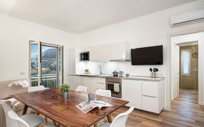 sorrento-golden-apartment-sorrento-apartment-kitchen