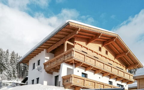 Hannah Lena: Neige, Propriété, Maison, L'Hiver, Architecture, Domicile, Toit, Bâtiment, Ciel, Immobilier