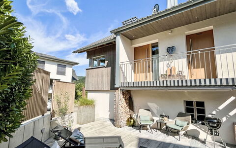 Hofstetten 650: Zone Résidentielle, Domicile, Maison, Toit, Porte, Composite, Porche, Balcon, Biens, Chalet