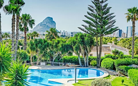 Calpe Calp 463: Plante, Ciel, L'Eau, Propriété, Bleu Azur, Paysage Naturel, Arbre, Végétation, Arecales, Plan D'Eau