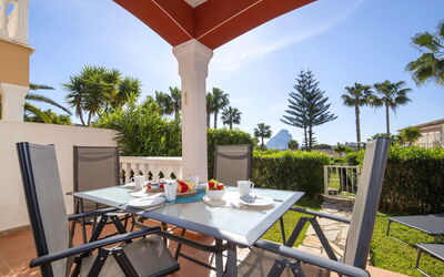 Bel-Air 463.5: Appartement, Meubles, Zone Résidentielle, Balcon, Condominium, Chaise, Ombre, Recours, Côte, Hôtel