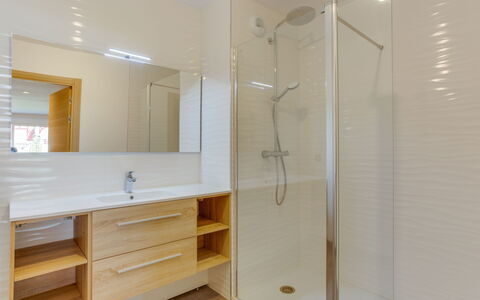 Hossegor 770: Pièce, Salle De Bains, Propriété, Design Intérieur, Bâtiment, Plafond, Immobilier, Maison, Architecture, Sol