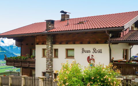 Kröll: Maison, Bâtiment, Propriété, Toit, Ville, Domicile, Architecture, Zone Rurale, Quartier, Immobilier