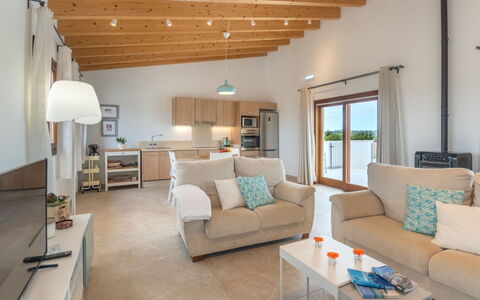 Son Vivot: Canapé, Table, Meubles, Propriété, Bleu Azur, Design Intérieur, Bois, Oreiller, Sol