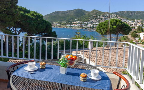 El Morer: Propriété, Immobilier, Balcon, Vacances, Maison, Bâtiment, Appartement, Chalet, Villa, Table
