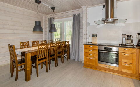 Villa Valo: Balcon, Appartement, Ombre, Verre, Condominium, Balustrade, Porche, Daylighting, Plate-Forme, Mobilier De Jardin