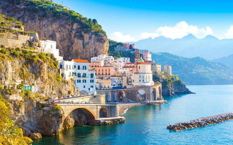 Loft In Sorrento: L'Eau, Ciel, Montagne, Bâtiment, Ressources En Eau, Plante, Bleu, Bleu Azur, La Nature, Paysage Naturel