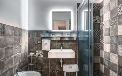 loft-in-sorrento-apartment-bathroom