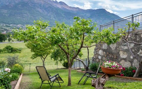 Cima: Ciel, Montagne, Plante, Nuage, Propriété, Communauté Des Plantes, Vert, La Nature, Fleur, Paysage Naturel