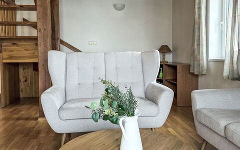 Holiday Hill 61: Meubles, Bois, Sol, Design Intérieur, Sol, Chaise, Tache De Bois, Dur, Parquet, Salon