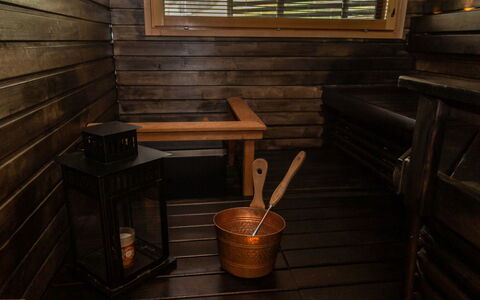 Tahko Spa Suites Orange B 1: Bois, Chalet, Tache De Bois, Dur, Cabane En Rondins, Planche, Plafond, Matériau Naturel, Lumber, Batiments Jardin