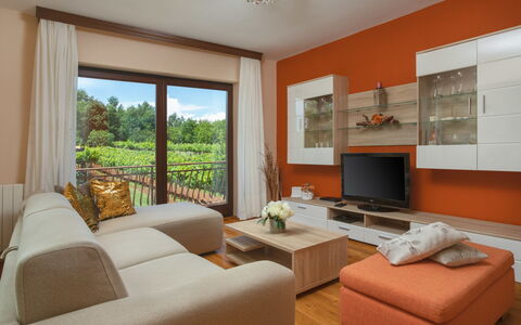 Ana: Pièce, Meubles, Salon, Design Intérieur, Propriété, Bâtiment, Mur, Immobilier, Sol, Plafond