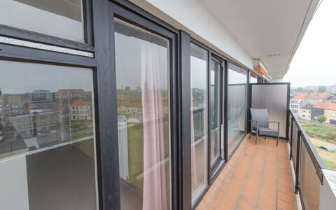 Calista 213 with Balcony: Bâtiment, Fenêtre, Maison, Bois, Design Intérieur, Ciel, Ombre, Sol, Condominium