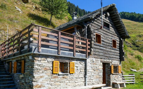 Rustico Catcüc: Maison, Propriété, Bâtiment, Chalet, Montagne, Domicile, Ferme, Zone Rurale, Cabane En Rondins, Toit
