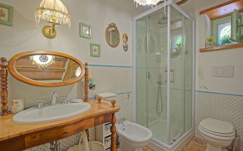 Casale San Martino: Salle De Bains, Pièce, Propriété, Maison, Immobilier, Design Intérieur, Bâtiment, Domicile, Biens, Sol