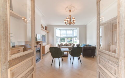 Villa Sas: Propriété, Pièce, Sol, Parquet, Bâtiment, Meubles, Design Intérieur, Dur, Plafond, Immobilier
