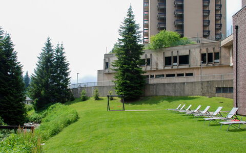 Panorama View 905: Ciel, Plante, Bâtiment, Jour, Arbre, Lot Terre, Nuage, Design Urbain, Herbe, Fenêtre