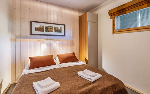 Rukatonttu D 14: Mur, Sol, Bois, Design Intérieur, Sol, Plafond, Chambre, Lit, Pièce, Éclairage