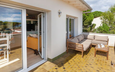 Higea: Propriété, Maison, Bâtiment, Domicile, Immobilier, Pièce, Jaune, Meubles, Zone Résidentielle, Sol