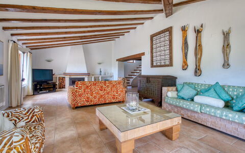 Villa Finca Labranza: Pièce, Propriété, Meubles, Design Intérieur, Bâtiment, Maison, Immobilier, Salon, Plafond, Chambre