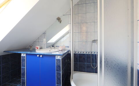 Beata: Propriété, Pièce, Architecture, Bâtiment, Maison, Design Intérieur, Sol, Immobilier, Verre, Porte