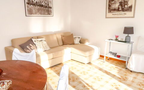 Casa Nicoló: Meubles, Pièce, Salon, Propriété, Design Intérieur, Sol, Mur, Chambre, Table, Canapé