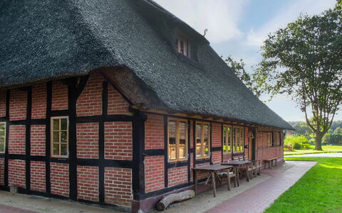 Sandbostel 601: Propriété, Maison, Bâtiment, Chalet, Domicile, Toit, Pièce, Architecture, Ferme, Grange