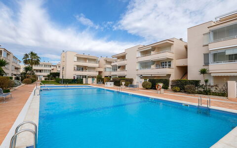 Vinarós 19: Propriété, Piscine, Bâtiment, Immobilier, Recours, Appartement, Maison, Zone Résidentielle, Biens, Architecture
