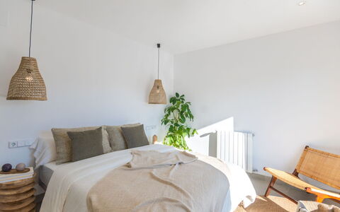 Ca Na Cati: Chambre, Meubles, Lit, Pièce, Propriété, Design Intérieur, Drap De Lit, Cadre De Lit, Literie, Mur