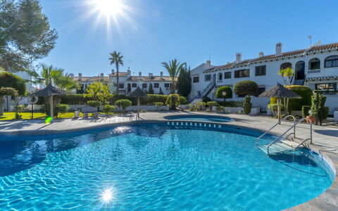 Bellavista i: Piscine, Recours, Propriété, Ville Resort, Vacances, Ville, Bâtiment, Immobilier, Loisir, Ciel