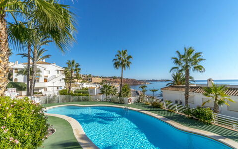 Aquamarina: Piscine, Propriété, Recours, Immobilier, Bâtiment, Vacances, Maison, Ville Resort, Domicile, Loisir