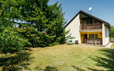 Rallye: Plante, Ciel, Bâtiment, Arbre, Paysage Naturel, Lot Terre, Maison, Ombre, Chalet, Paysage