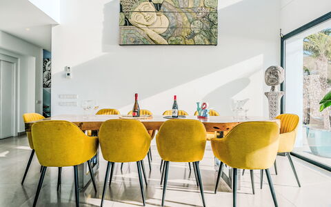 Bali Infinity Plus: Meubles, Design Intérieur, Sol, Sol, Chaise, Mur, Bois, Table, Salle À Manger, Pièce
