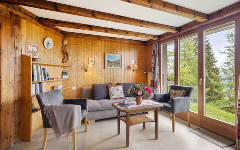 Haimavati: Meubles, Design Intérieur, Sol, Sol, Bois, Plafond, Pièce, Salon, Canapé, Chaise