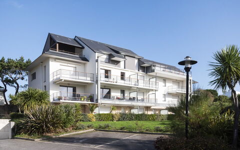Résidence Villa Cassandre: Propriété, Zone Résidentielle, Maison, Bâtiment, Appartement, Domicile, Immobilier, Architecture, Condominium, Quartier