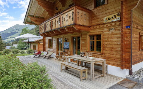 Dörfli: Bois, Chalet, Maison, Cabane En Rondins, Dur, Porche, Mélèze, Village, Lumber, Tache De Bois