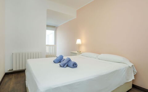 Seaview Salions: Sol, Bois, Sol, Design Intérieur, Chambre, Lit, Drap De Lit, Pièce, Plafond, Literie