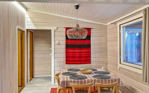 Villa Kaisla: Bois, Sol, Plafond, Design Intérieur, Sol, Domicile, Tache De Bois, Pièce, Dur, Parquet