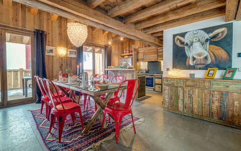 Denali: Meubles, Propriété, Table, Bâtiment, Cadre, Bois, Chaise, Éclairage, Design Intérieur, Sol