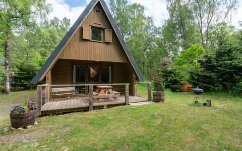 Birchwood Cottage: Plante, Nuage, Ciel, Bâtiment, Arbre, Lot Terre, Paysage Naturel, Bois, Maison, Herbe