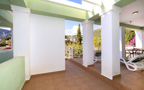 Despacito: Sol, Propriété, Sol, Design Intérieur, Immobilier, Plafond, Mur, Ombre, Colonne, Composite