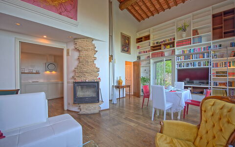 Villa Ancora: Éclairage, Bois, Pièce, Design Intérieur, Sol, Sol, Mur, Plafond, Étagère, Foyer