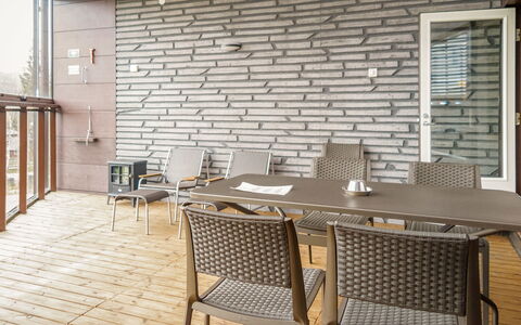 Tahko Spa Suites Orange a 8: Bois, L'Hiver, Neige, Domicile, Chalet, Gelé, Siding, Cabane En Rondins, La Glace