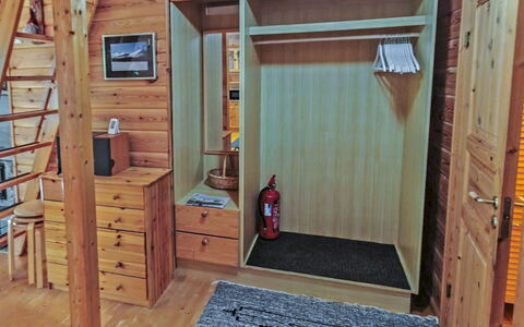 Ylläskuru D 2: Sol, Sol, Bois, Meubles, Design Intérieur, Pièce, Tache De Bois, Parquet, Dur, Plafond