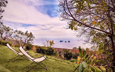 orizzonte-li-galli-torca-villa-garden
