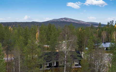 Lomaylläs Hankipolku 2: Balcon, Appartement, Ombre, Verre, Condominium, Balustrade, Porche, Daylighting, Plate-Forme, Mobilier De Jardin